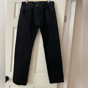 Straight Levi’s black jeans